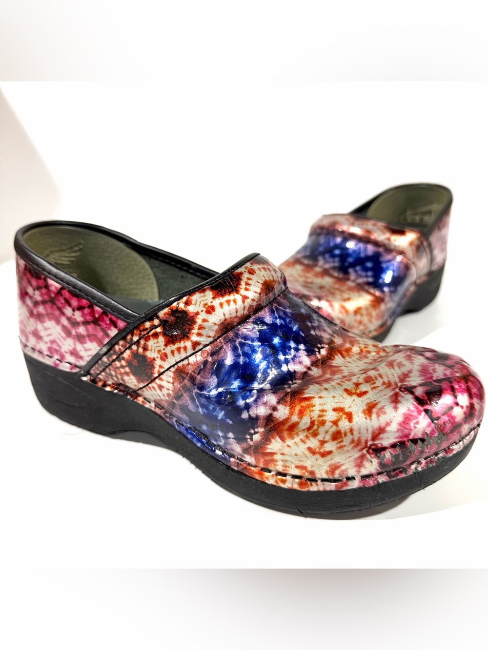 Dansko Metallic Rainbow Tie Dye Patent Platform Clog Women’s SZ Euro 38 US 7.5/8